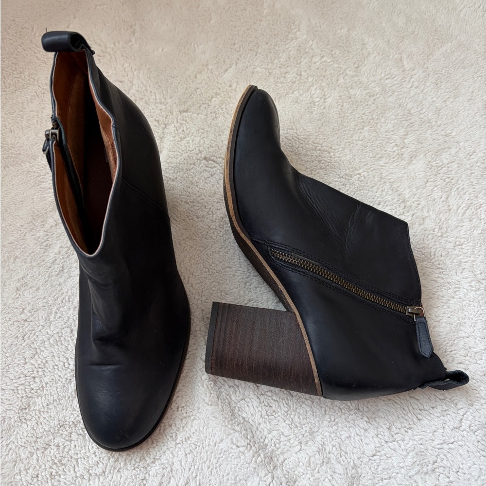 BP Black Leather Ankle Boots With Heel Women Size 10